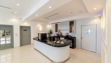 Free daily buffet breakfast