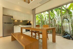 Dining - Trichada Resort Where the Rich Go V91 (Choeng Thale)