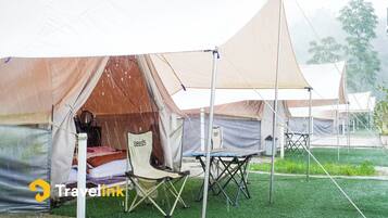 Standard Twin Room, Patio, Garden View | Terrace/patio