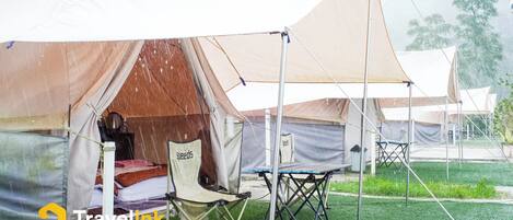 Standard Twin Room, Patio, Garden View | Teres/patio