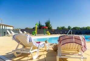 Pool - Comfortable Mobile Home B027 near Europa-Park with Private Terrace and Shared Garden (Boofzheim)
