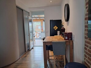 Interior - 2-room Stone House with Garden   (Périgueux)