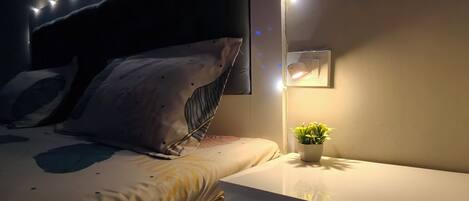 Cortinas blackout y sistema de insonorización