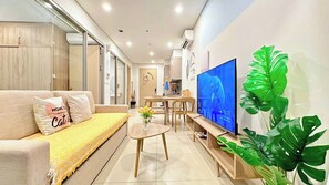 Escrivaninha, espaço de trabalho para notebook