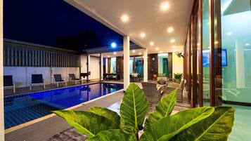 Villa, 4 habitaciones, alberca privada, vista a la alberca | Plano
