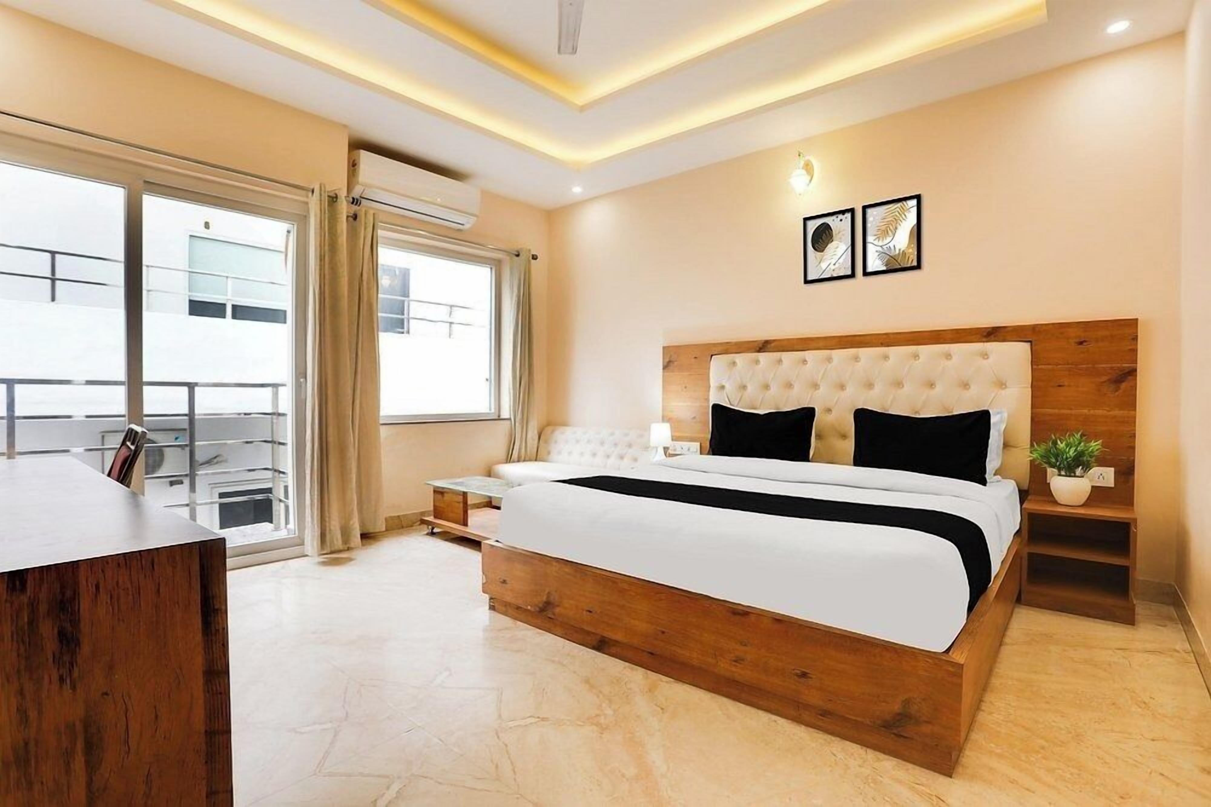 Deluxe Room | Free WiFi