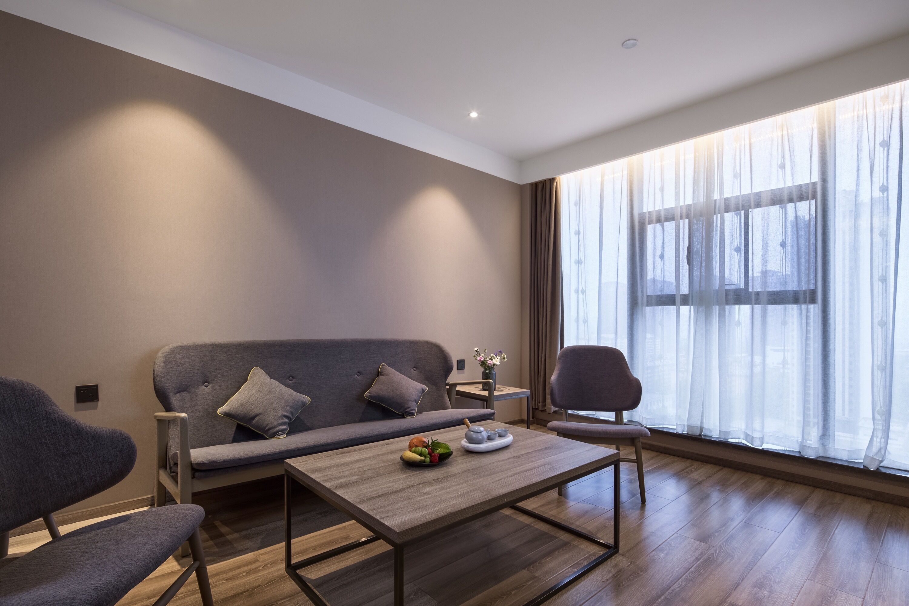 Luxe suite, niet-roken, schoonmaakservice | Luxe beddengoed, donsdekens, een gratis minibar