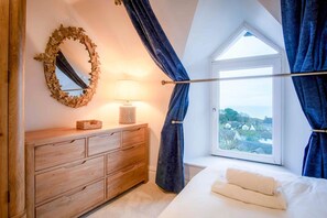 5 soverom, strykejern/-brett og sengetøy