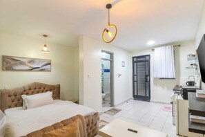 Classic-Studio | Bügeleisen/Bügelbrett, kostenloses WLAN