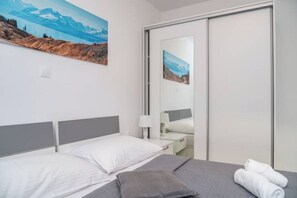 2 bedrooms, iron/ironing board, WiFi, bed sheets - Villa Salis 6 (Novalja)