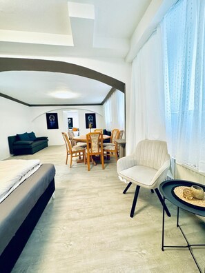 Apartamento básico | Tabla de planchar con plancha