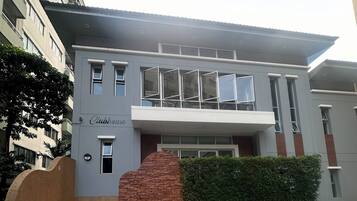 Condo, 1 Bedroom, Accessible, Smoking | Exterior