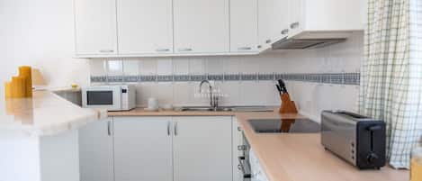 微波炉、洗碗机、茶具/咖啡用具、厨具/餐具