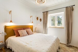 2 bedrooms, cots/infant beds, bed sheets - Casa Bela Mar (Albufeira)