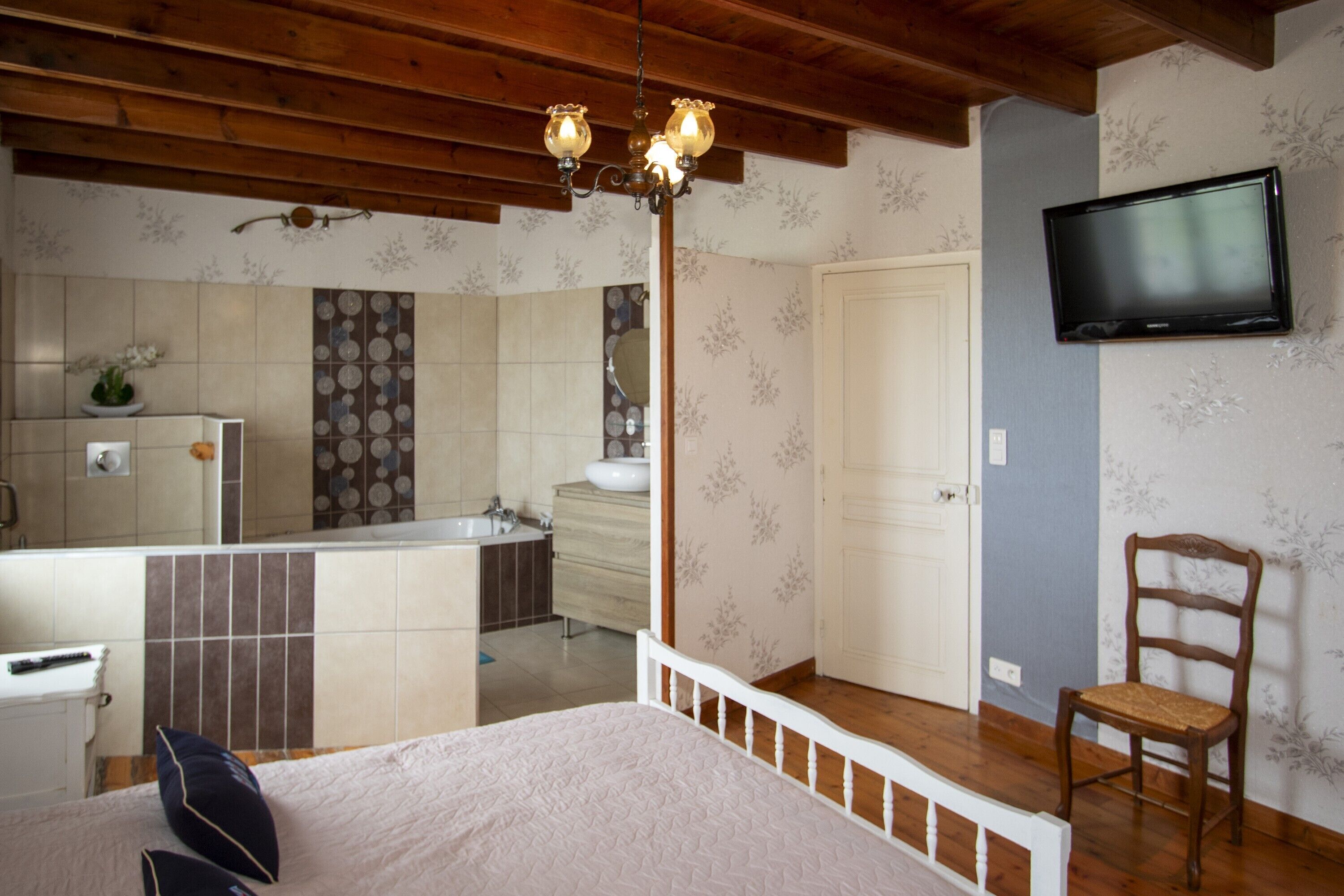 Fer et planche à repasser, Wi-Fi