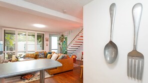 Interior - Sunkissed - the ultimate holiday retreat (Yamba)