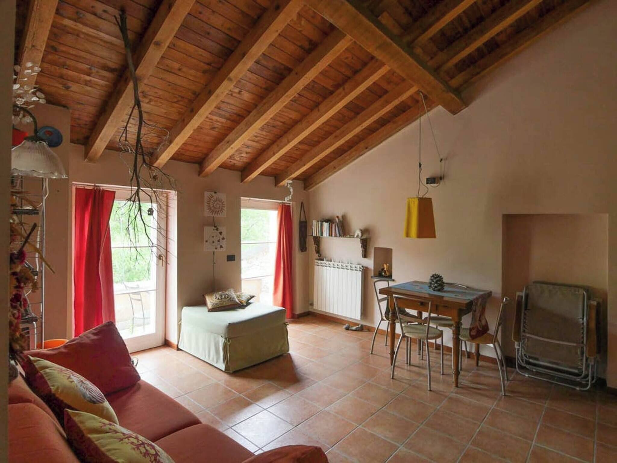 Nhà, 1 phòng ngủ, ban công, quang cảnh vườn | Phòng khách