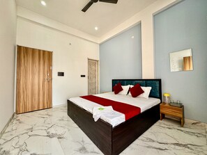 Room - Hotel radha Aradhya Sadan (Mathura)