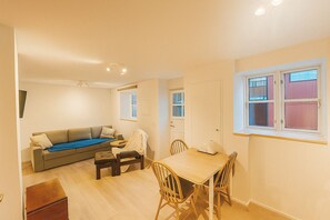 Living area - Cosy First Floor Apt near Harbour & Cafes (Hafnarfjörður)