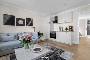 Fernseher, Stereoanlage