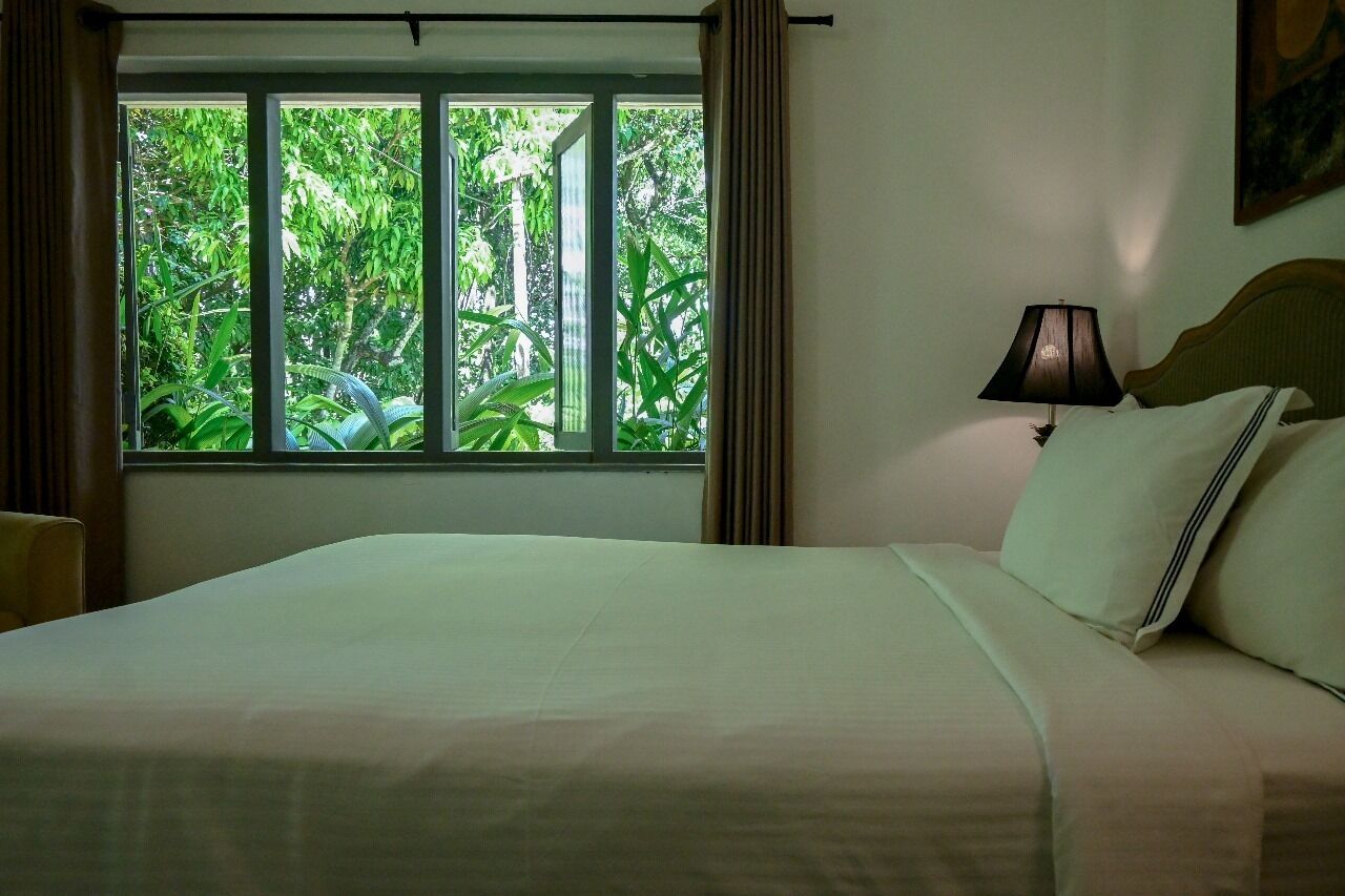 Deluxe Villa, Balcony, Mountain View | Iron/ironing board, free WiFi