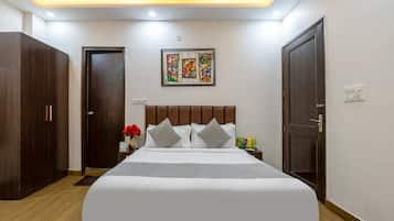 Deluxe Double Room | Free WiFi, bed sheets