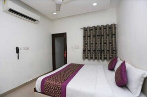 Free WiFi - Roomshala Hotel Home Stay (New Delhi)