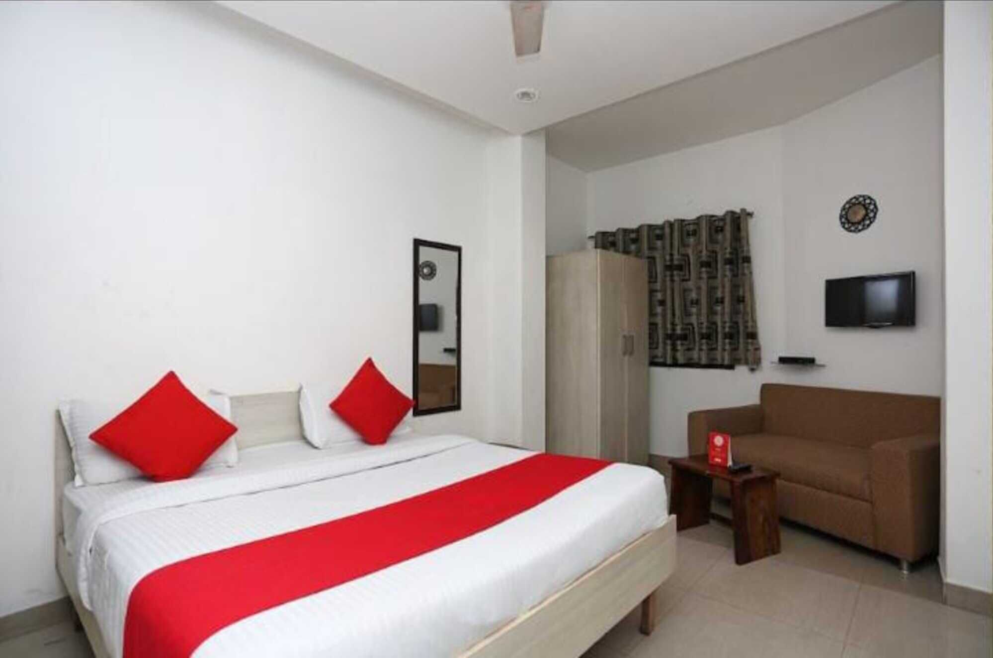Deluxe Double Room | Free WiFi