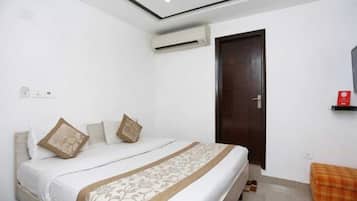 Deluxe Double Room | Free WiFi, bed sheets