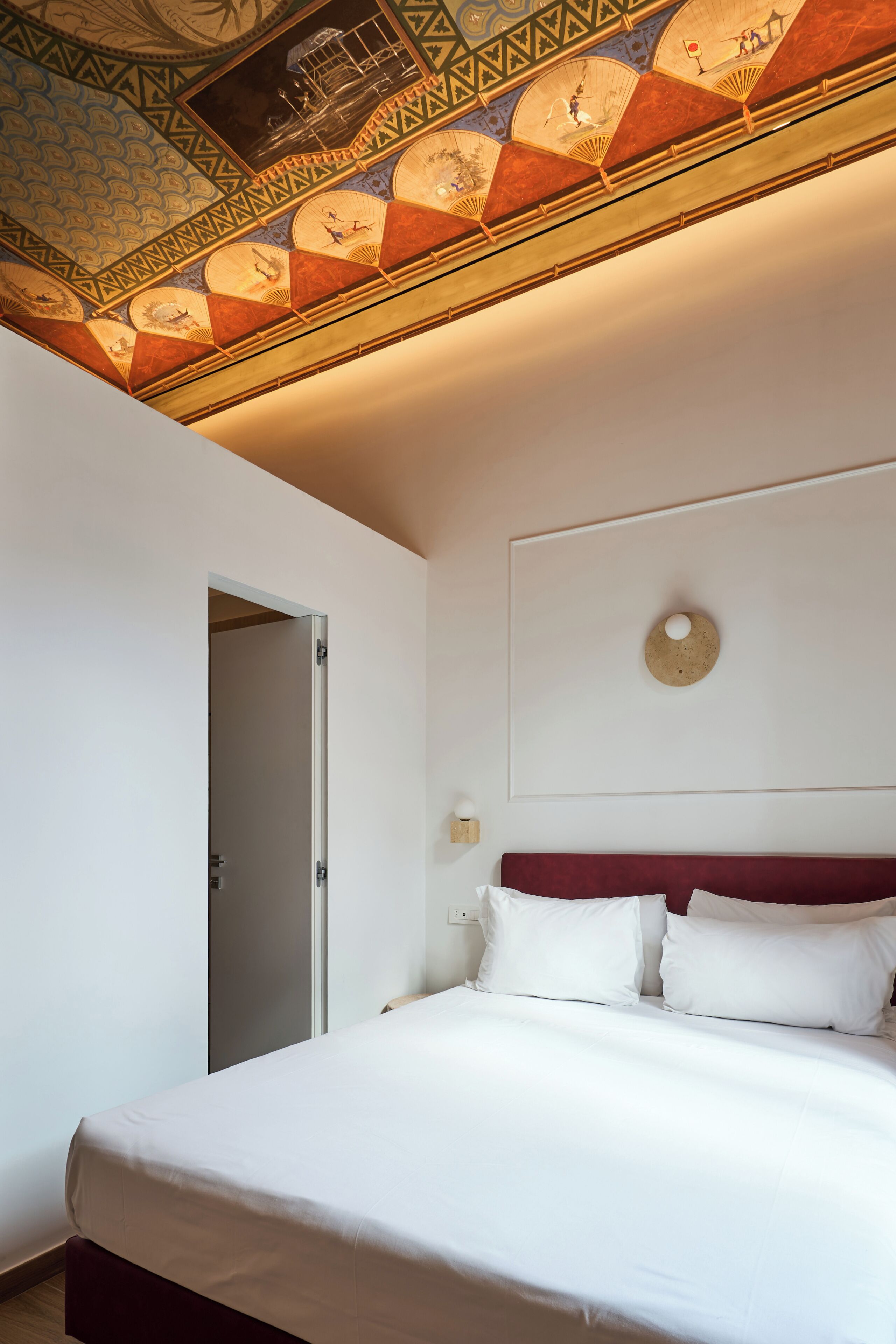 Habitación doble clásica, vista a la ciudad | Camas con pillow-top, minibar y caja de seguridad en la habitación 