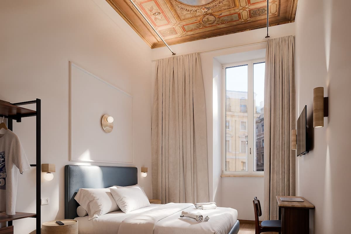 Luxury Double or Twin Room, City View | Pillow-top beds, minibar, in-room safe, desk