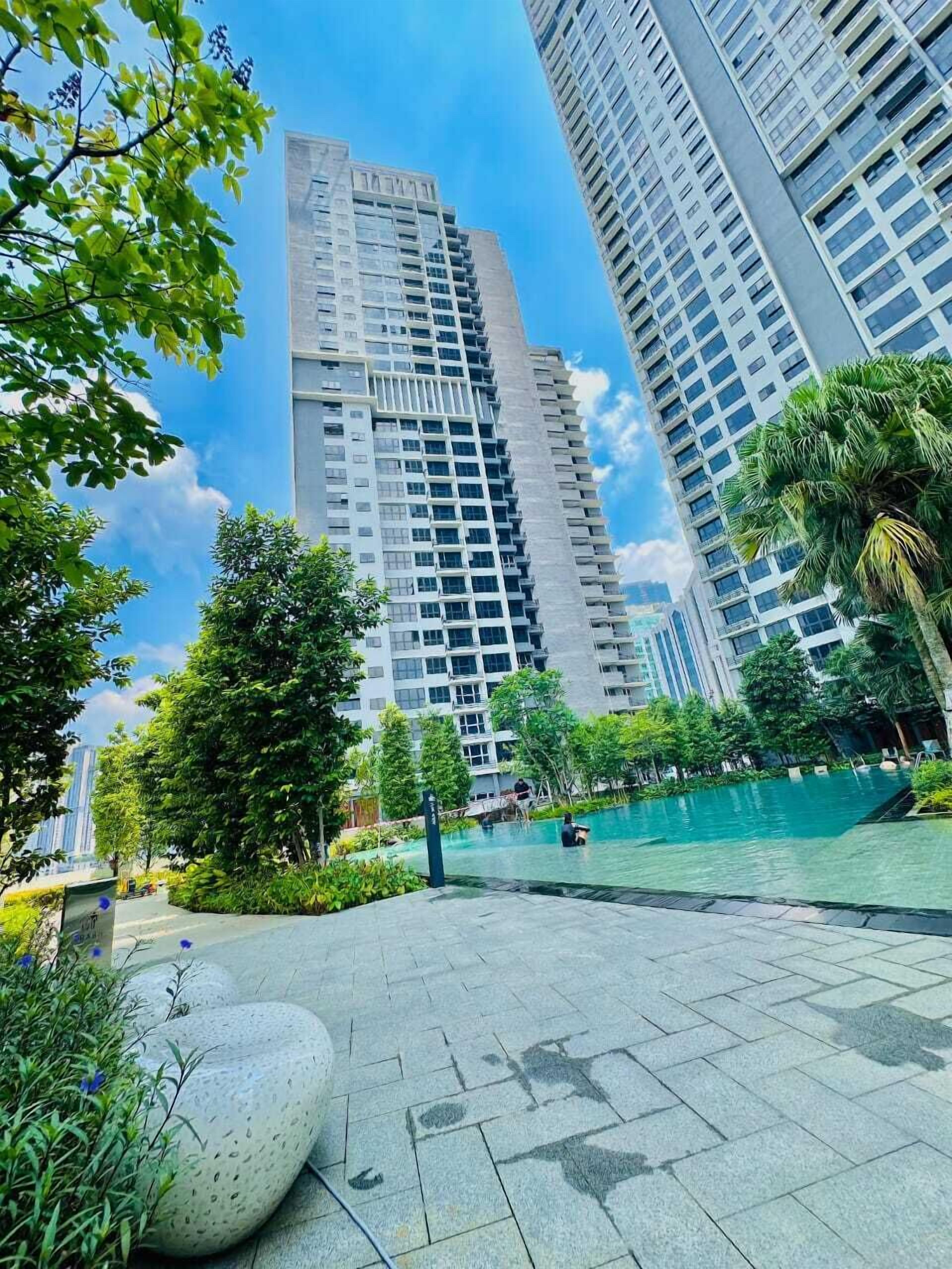 Kolam renang terbuka 