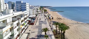 Quarteira Central 3 by Homing