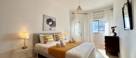 1 dormitorio y ropa de cama