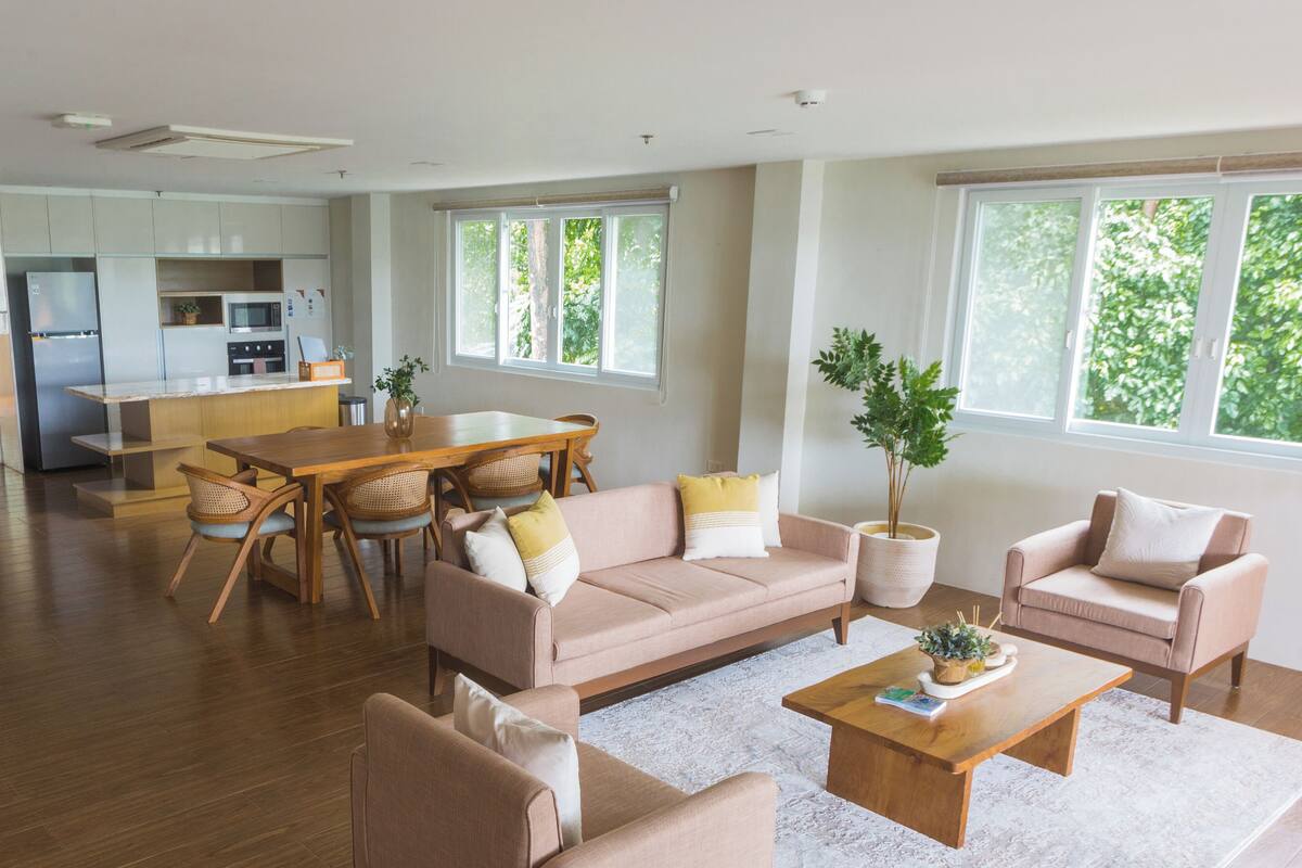 Căn hộ, 3 phòng ngủ, ban công, quang cảnh biển | Khu phòng khách