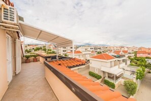 Property grounds - Ilia apartment (Novalja)