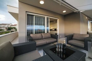 Property grounds - Adriatic apartment (Novalja)