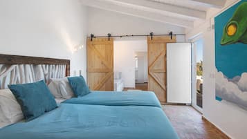 Ferros/tábuas de passar roupa, Wi-Fi, roupa de cama