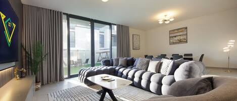 Luxury Villa, Garden View | Living area