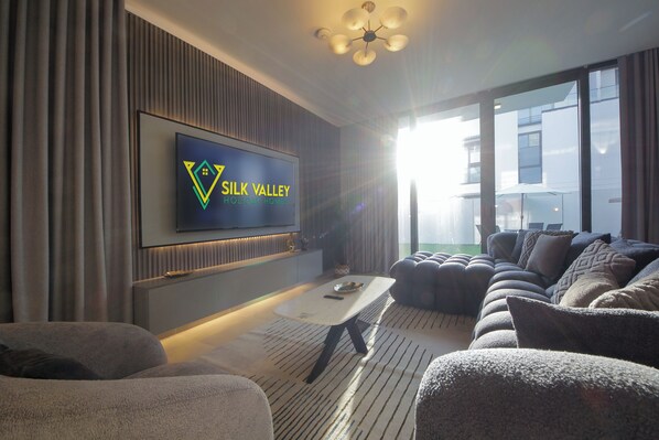 Vila Mewah, pemandangan kebun | Area keluarga