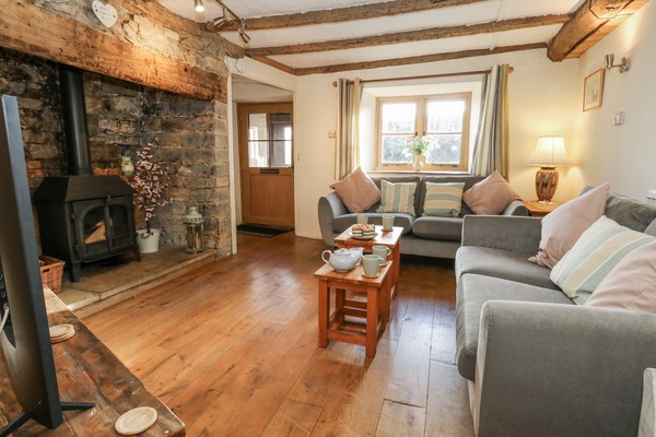 Cottage | Living area