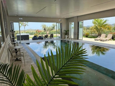 Outdoor pool. Villas by Top Villas
