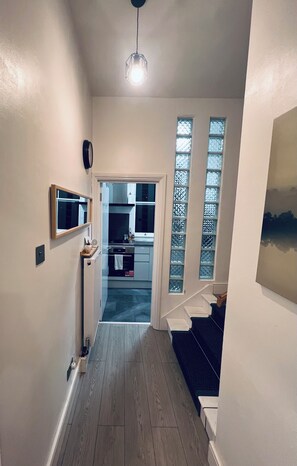 Interior - 2 Bed Apartment in Central London on 3rd floor - Newly refurbished - No lift (London)