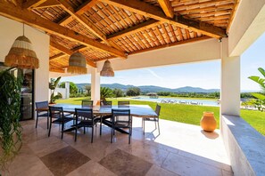 Outdoor dining - VILLA MAREMA LA CADIERE (La Cadière-d´Azur)