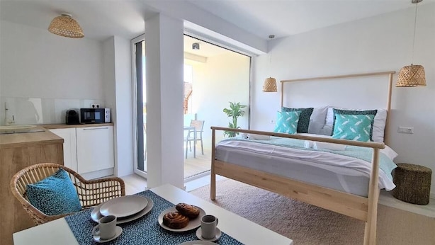 Ảnh chưa phân loại, 1 trong số 13 ảnh, nút