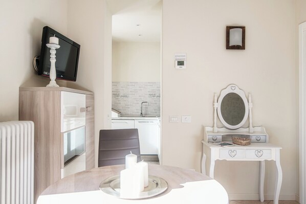 Lejlighed - søudsigt | Premium-sengetøj, dundyner, strygejern/strygebræt