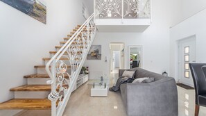 TV - Villa Shaula 1 by Villas Guide (Sibenik)