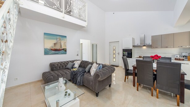 TV - Villa Shaula 2 by Villas Guide (Sibenik)