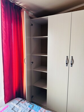 Basic Shared Dormitory, Men only, Housekeeping | Free WiFi