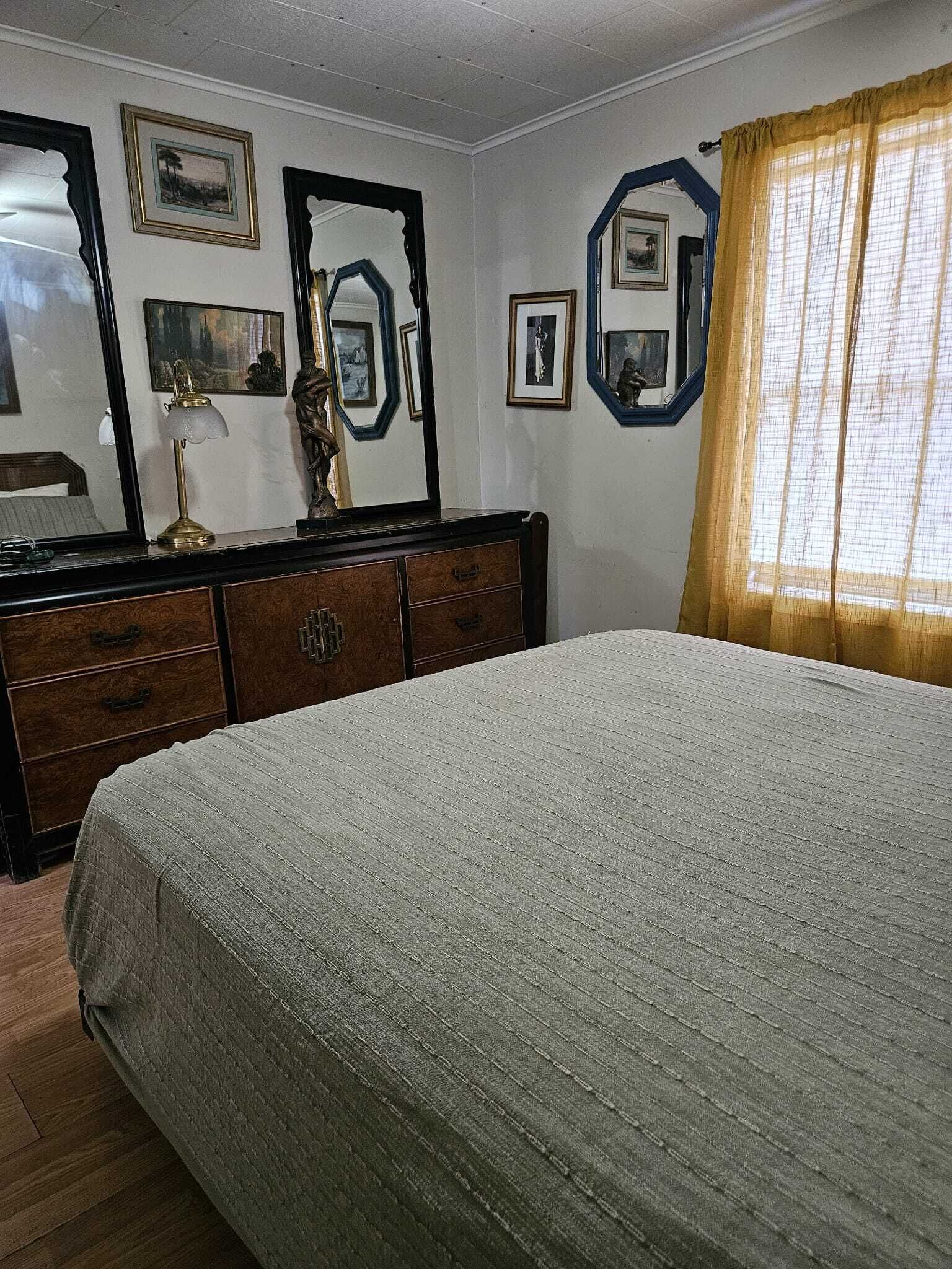 Wi-Fi gratuit, draps fournis